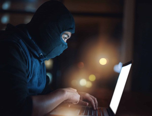 Actualité économique et sociale : Comment reconnaitre un site frauduleux ?